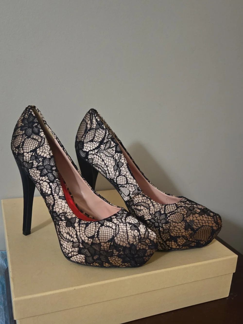 Frederick's of Hollywood Black Lace Nude Platform Stiletto Pumps Size 11M